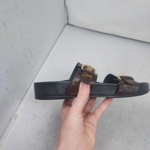 Louis Vuitton Brown Buckle Bom Dia Monogram Flat Slide Sandal - Picture 12 of 13